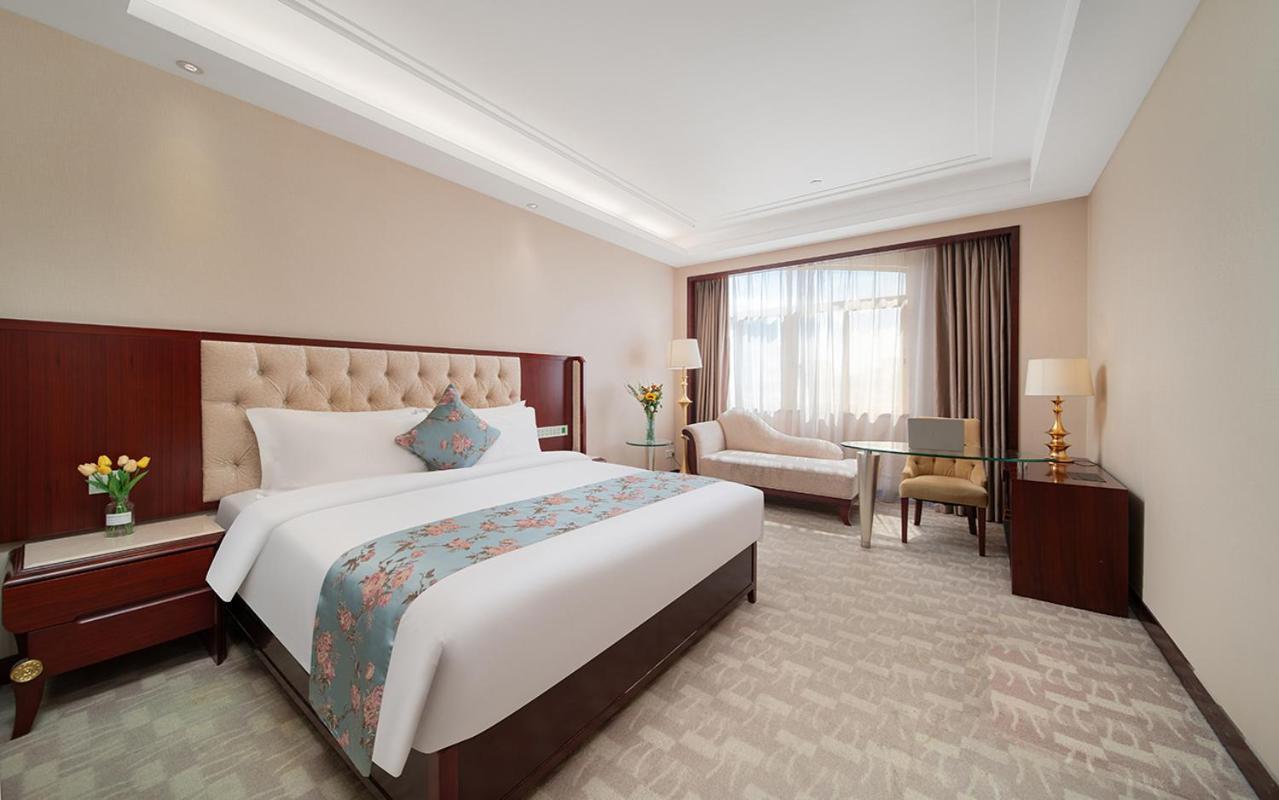Hotel Ramada Shenzhen Baoan Exterior foto