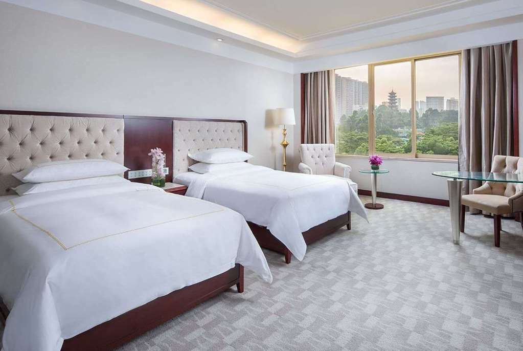 Hotel Ramada Shenzhen Baoan Zimmer foto